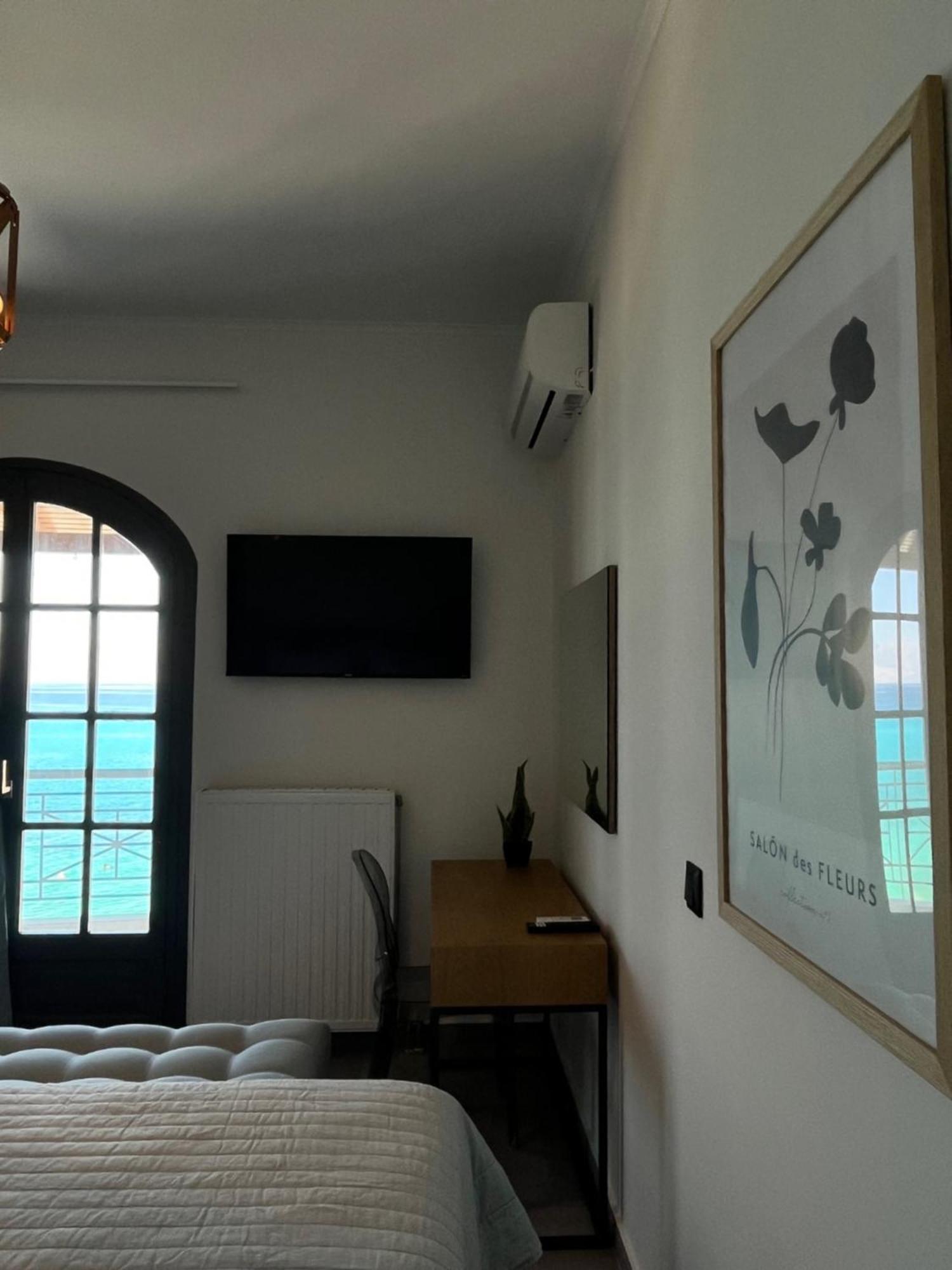 Christellie Luxury Apartment Кіатон Екстер'єр фото